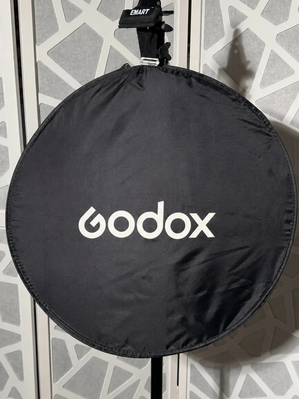 Godox 5-in-1 40x60” Photography Reflector Diffuser + Carrying Bag